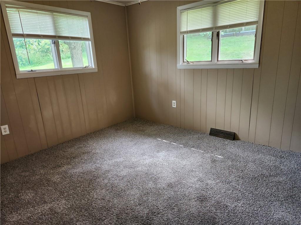 460 Dillie Road Sycamore, PA 15364 - Photo 18 of 27