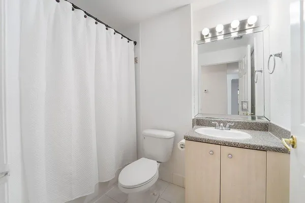$3,350 | 1805 North Flagler Drive, Unit 108, West Palm Beach, FL 33407