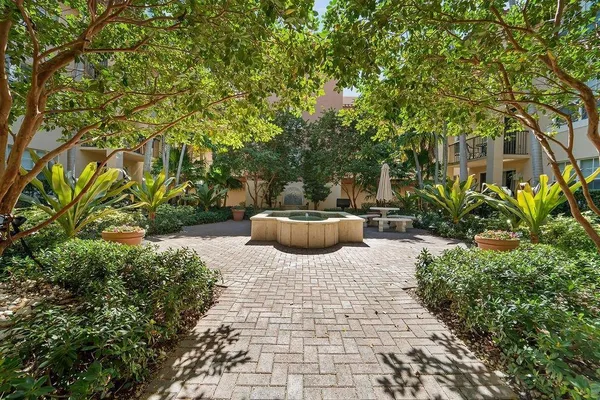 $3,350 | 1805 North Flagler Drive, Unit 108, West Palm Beach, FL 33407