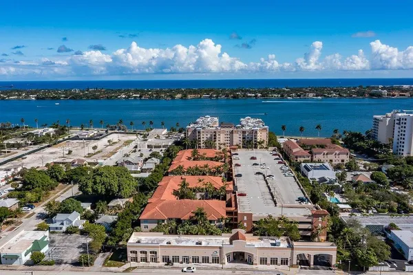 $3,350 | 1805 North Flagler Drive, Unit 108, West Palm Beach, FL 33407
