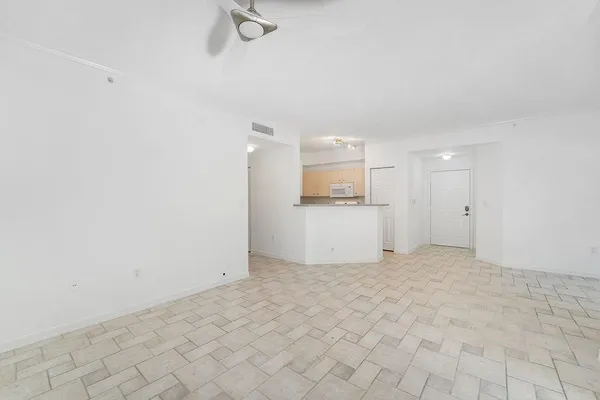 $3,350 | 1805 North Flagler Drive, Unit 108, West Palm Beach, FL 33407