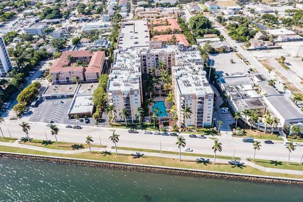 $3,350 | 1805 North Flagler Drive, Unit 108, West Palm Beach, FL 33407