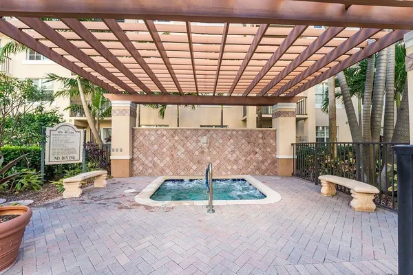 $3,350 | 1805 North Flagler Drive, Unit 108, West Palm Beach, FL 33407