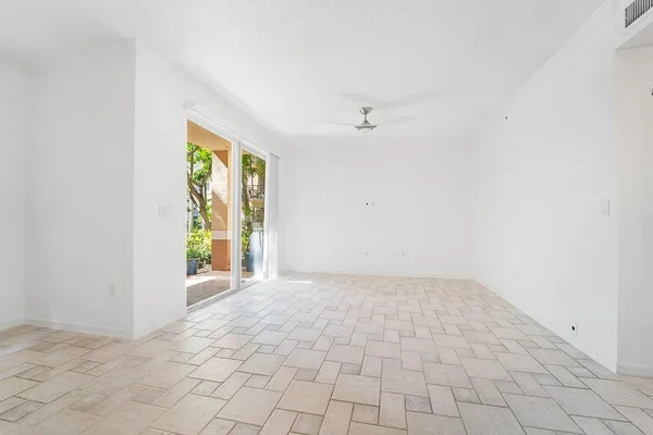 $3,350 | 1805 North Flagler Drive, Unit 108, West Palm Beach, FL 33407