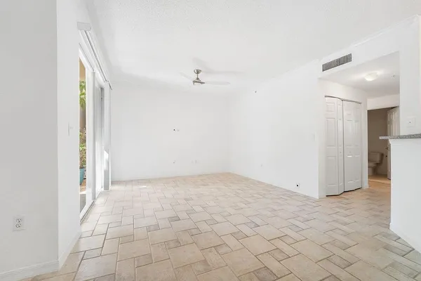 $3,350 | 1805 North Flagler Drive, Unit 108, West Palm Beach, FL 33407