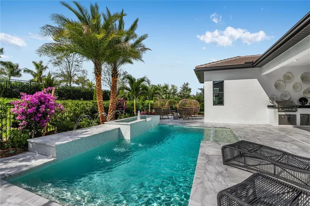 $737,990 | 17522 Cresswind Terrace, Lakewood Ranch, FL 34211