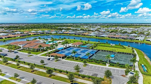 $737,990 | 17522 Cresswind Terrace, Lakewood Ranch, FL 34211