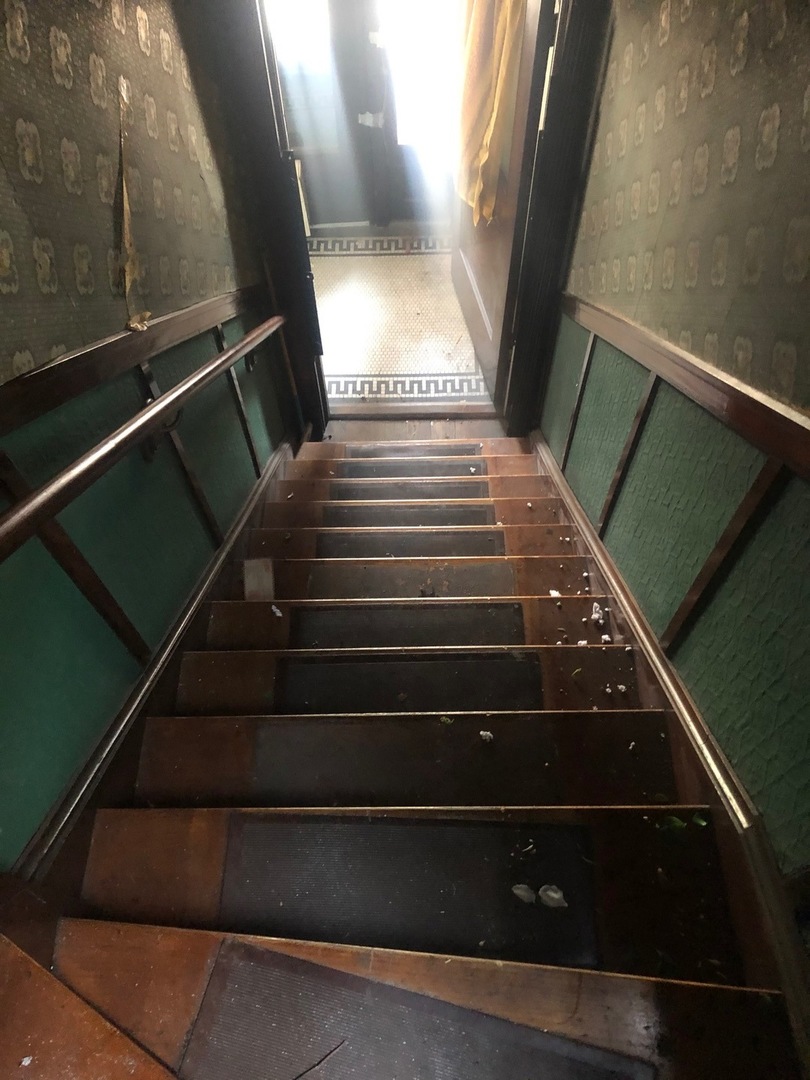 708 West 61st Place Chicago, IL 60621 - Photo 11 of 12