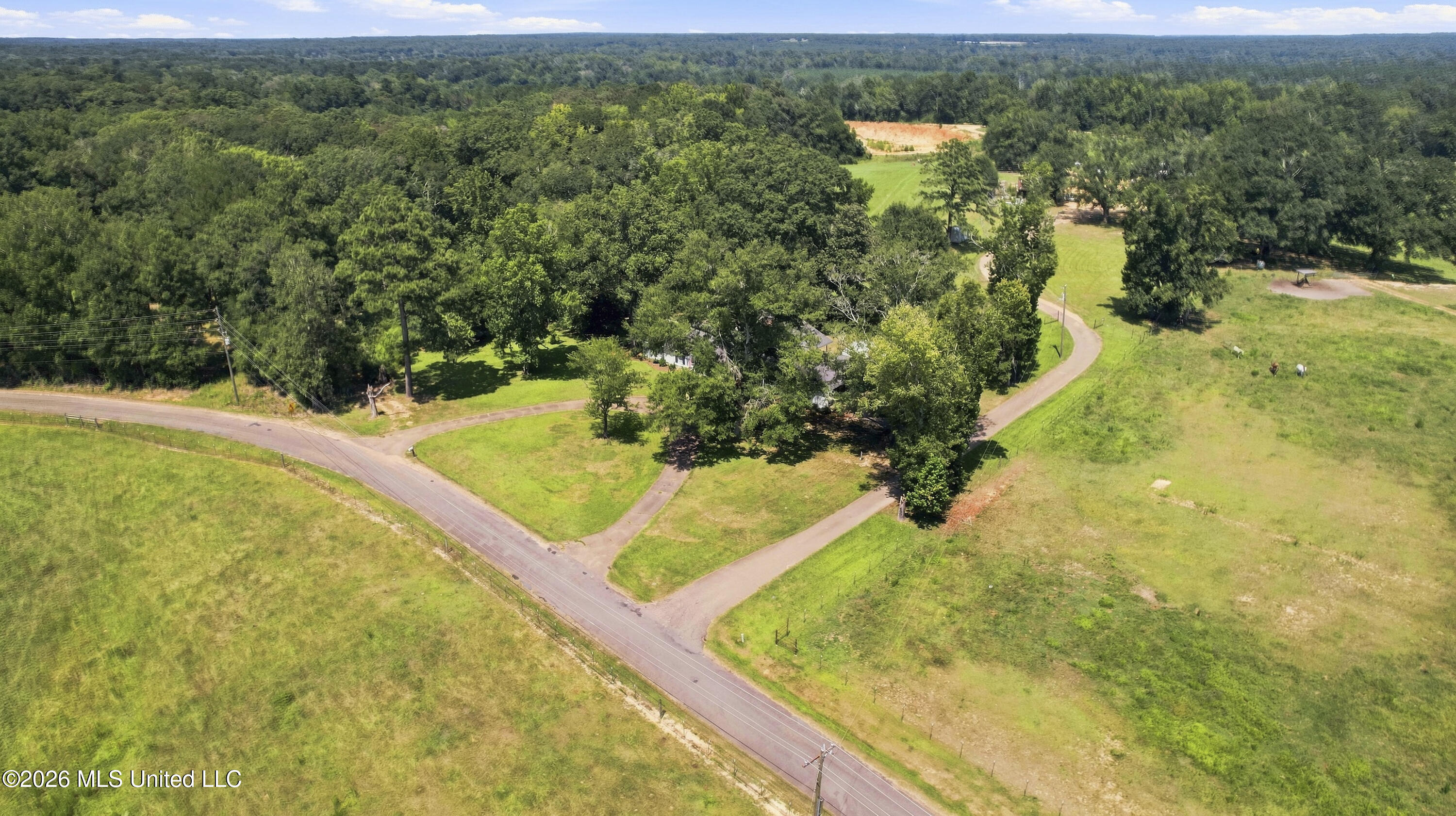 1022 Boggs Road Summit, MS 39666 - Photo 30 of 39 31_ghubphoto_030