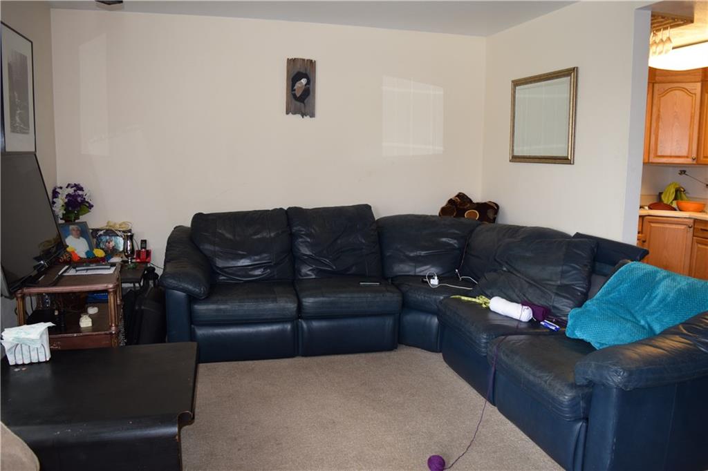 70 Evergreen Road, Unit 103 Dillon, CO 80435 - Photo 4 of 8 a living room with furniture