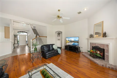 $349,000 | 19639 Oakwood Falls Trail, Houston, TX 77084