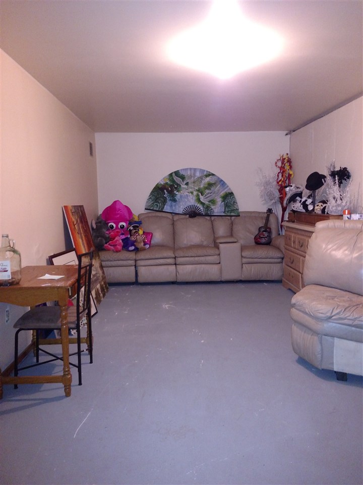 640 River Road, Unit 409139 Weare, NH 03281 - Photo 13 of 15 Gallery Image 13