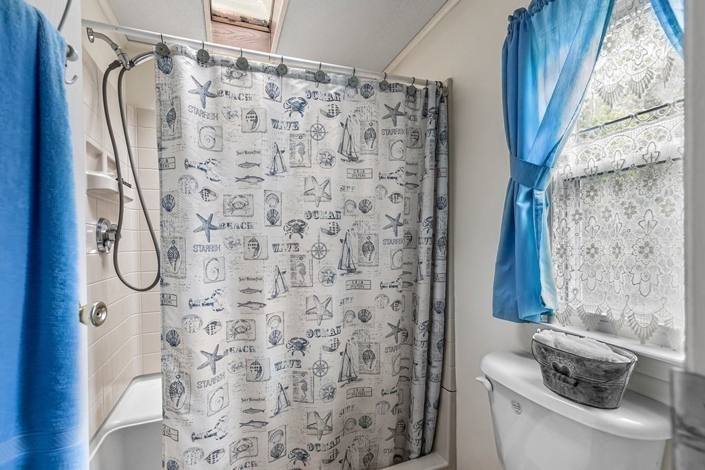31 Castle Road Attleboro, MA 02703 - Photo 21 of 33 Gallery Image 21