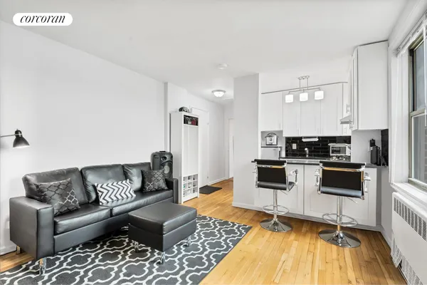 $330,000 | 330 Haven Avenue, Unit 5J | Hudson Heights