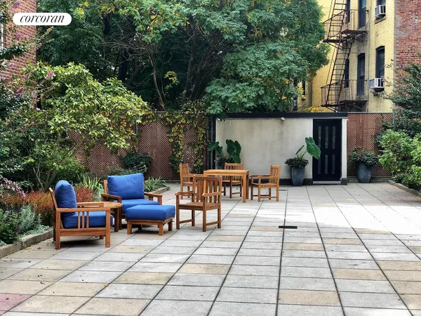 $330,000 | 330 Haven Avenue, Unit 5J | Hudson Heights