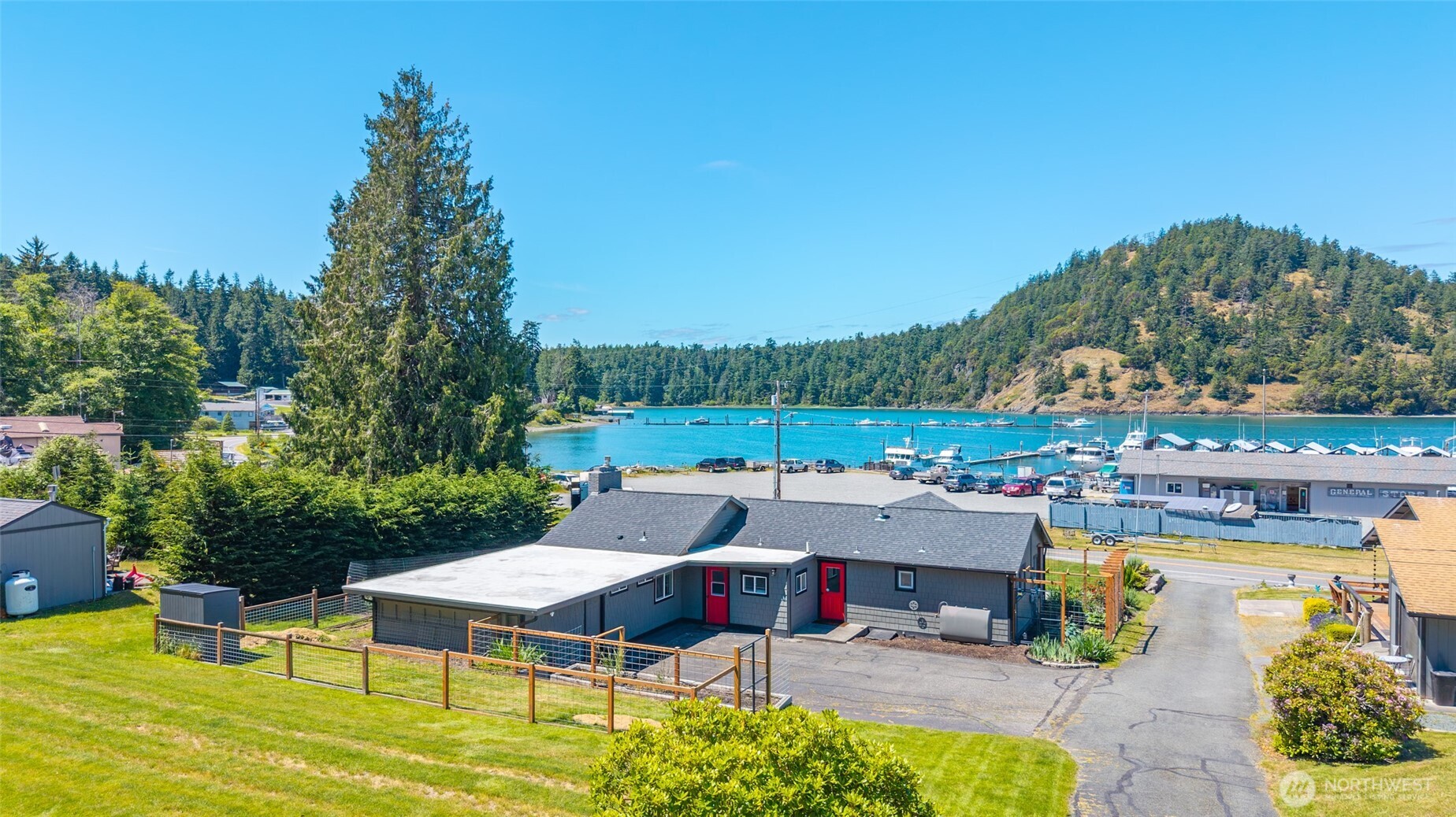 213 Cornet Bay Road Oak Harbor, WA 98277 - Photo 5 of 38