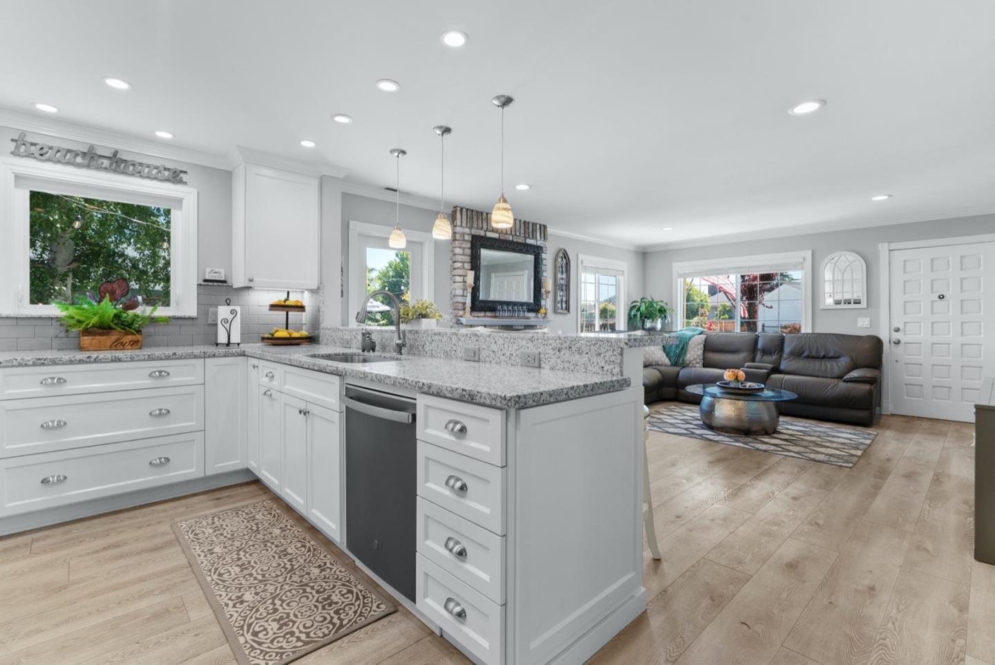 702 Rosedale Avenue Capitola, CA 95010 - Photo 15 of 42 Gallery Image 15