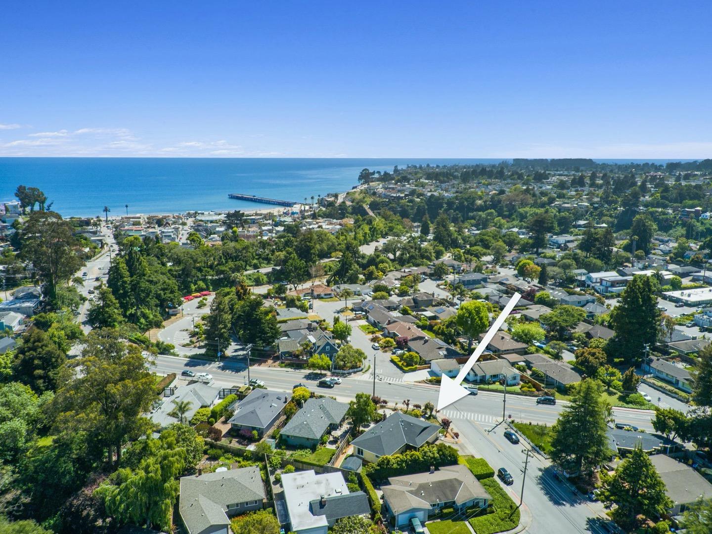 702 Rosedale Avenue Capitola, CA 95010 - Photo 2 of 42 Gallery Image 2