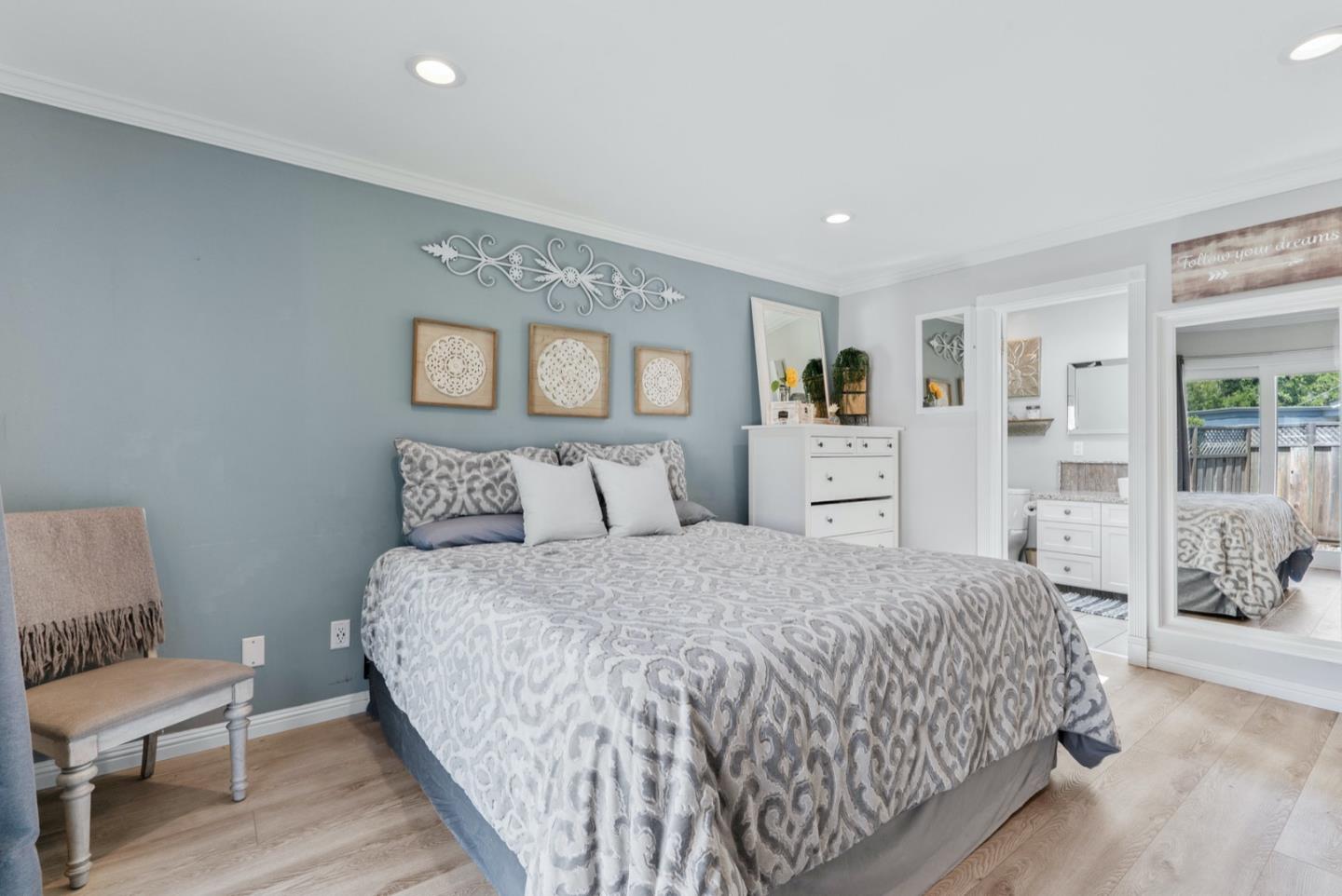 702 Rosedale Avenue Capitola, CA 95010 - Photo 25 of 42 Gallery Image 25