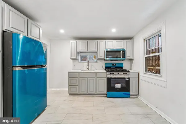$1,600 | 79 High Street, Unit 1, Philadelphia, PA 19144