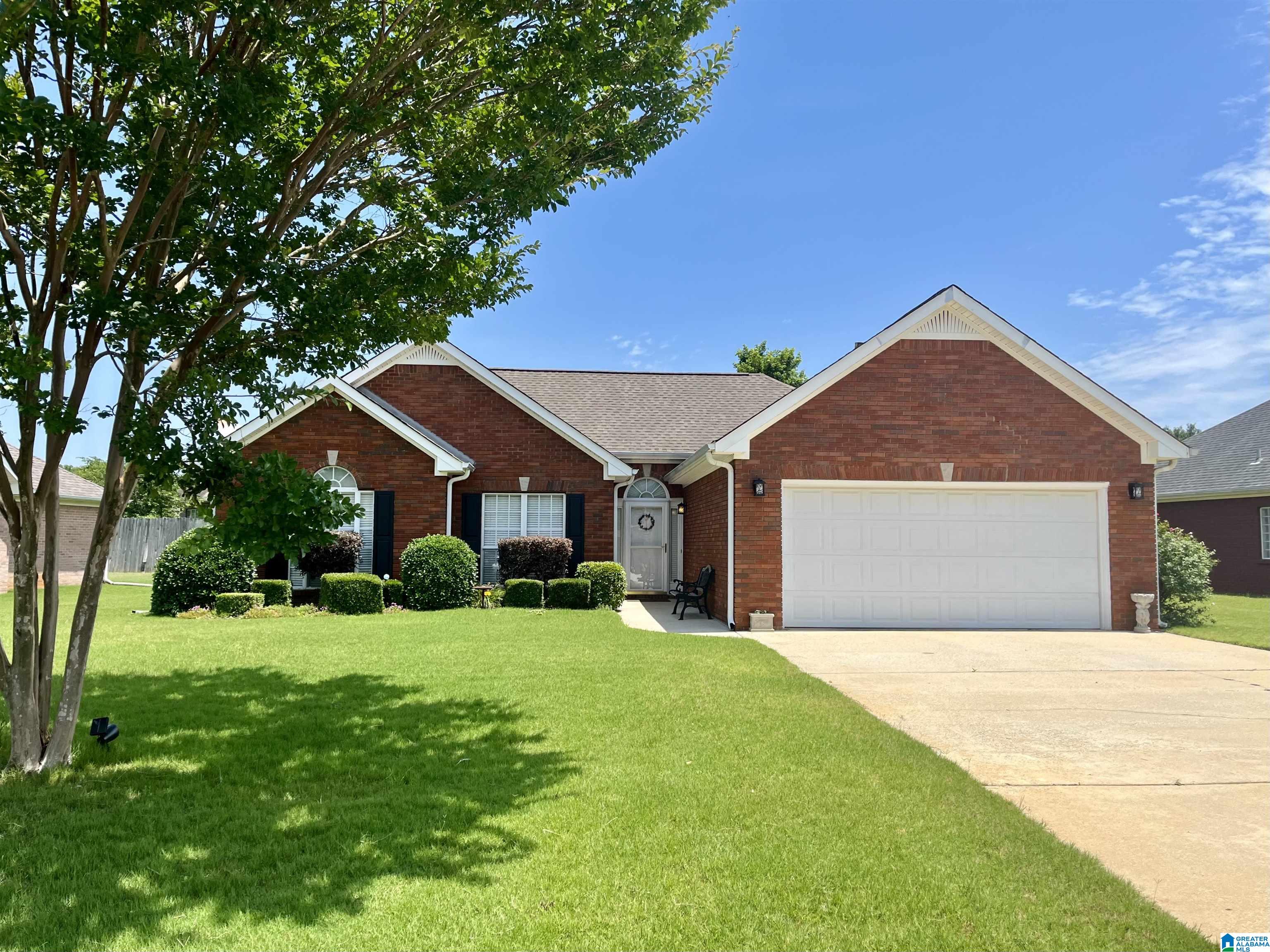 276 Victoria Station Alabaster, AL 35114 - Photo 1 of 38