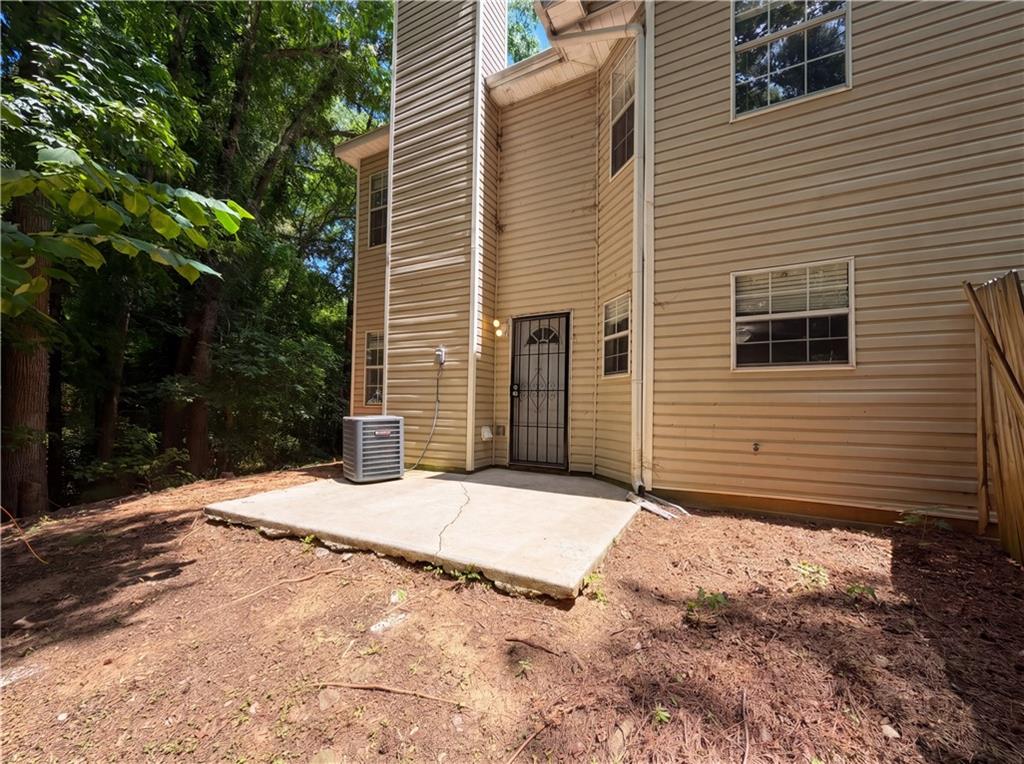 3753 Soapstone Road Decatur, GA 30034 - Photo 5 of 26 a backyard of a house