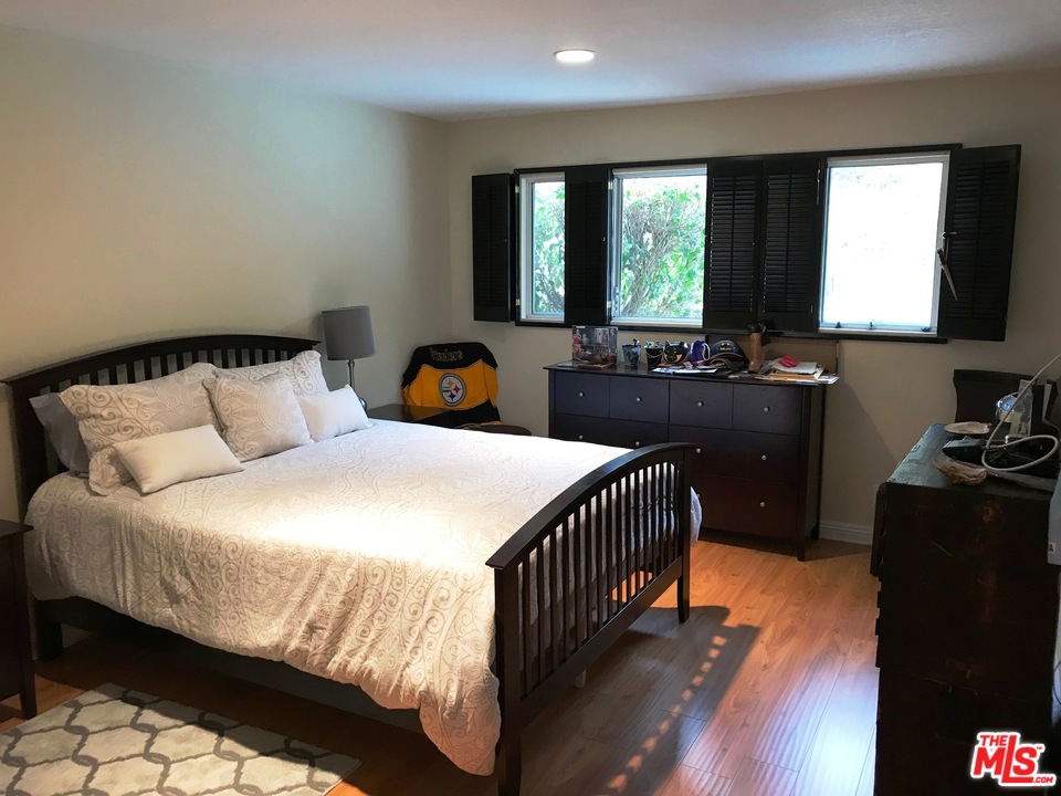 18915 Kinbrace Street Porter Ranch, CA 91326 - Photo 21 of 43 Gallery Image 21