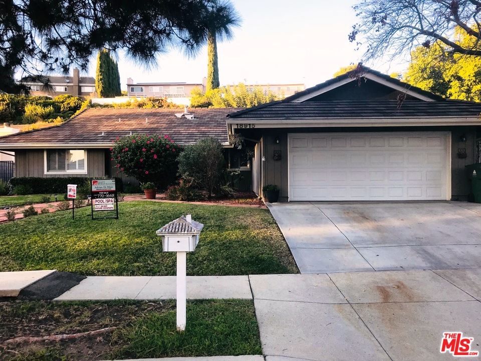 18915 Kinbrace Street Porter Ranch, CA 91326 - Photo 4 of 43 Gallery Image 4