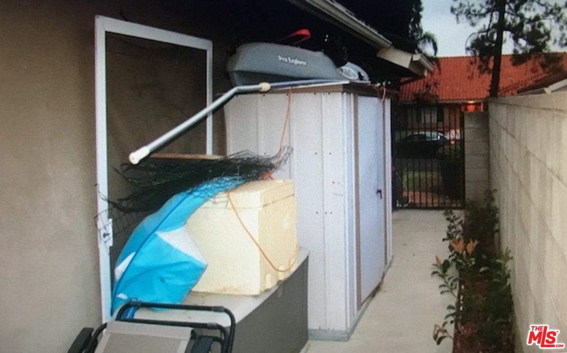 18915 Kinbrace Street Porter Ranch, CA 91326 - Photo 36 of 43 Gallery Image 36
