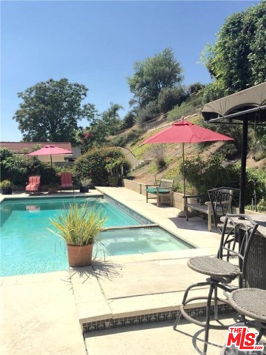 18915 Kinbrace Street Porter Ranch, CA 91326 - Photo 39 of 43 Gallery Image 39