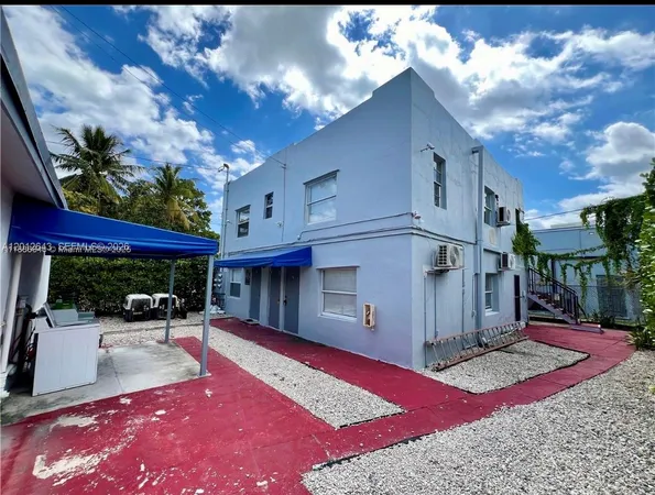 $1,695 | 548 Northwest 30th Street, Unit 2, Miami, FL 33127