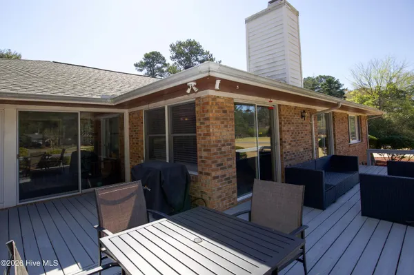 $459,000 | 100 Oak Hills Road, Pinehurst, NC 28374