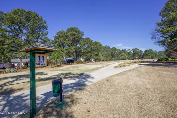 $459,000 | 100 Oak Hills Road, Pinehurst, NC 28374