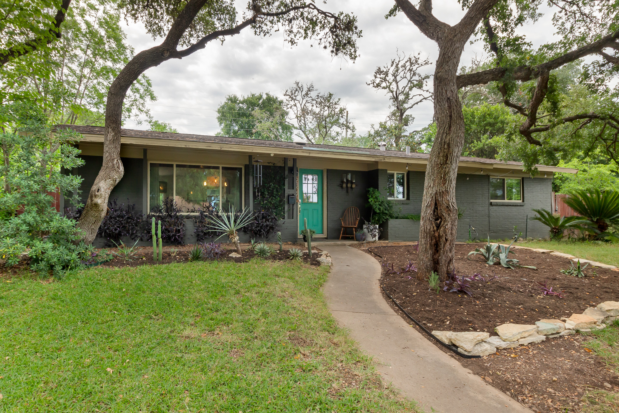 2809 Rae Dell Avenue Austin, TX 78704 - Photo 1 of 34 2809 Rae Dell Ave. Main house is a 3/2. Garage apt in back is a 1/1