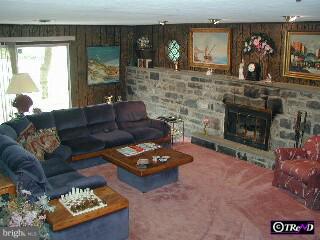 3755 Ridgeview Road Huntingdon Valley, PA 19006 - Photo 4 of 6 Gallery Image 4