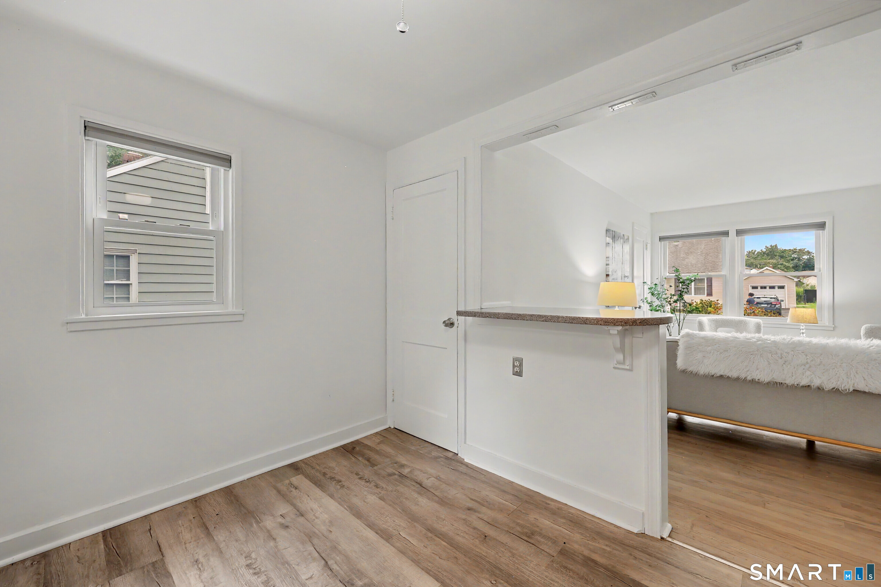 55 Valley Road Hamden, CT 06514 - Photo 11 of 37 Peninsula with room on each side for stools