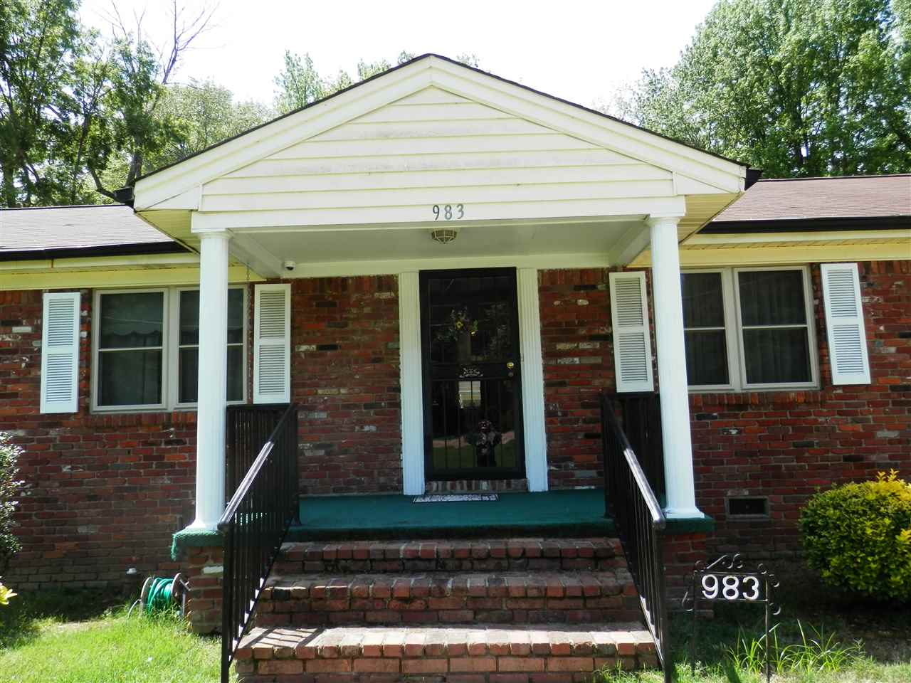 983 Winchester Road Memphis, TN 38116 - Photo 3 of 19