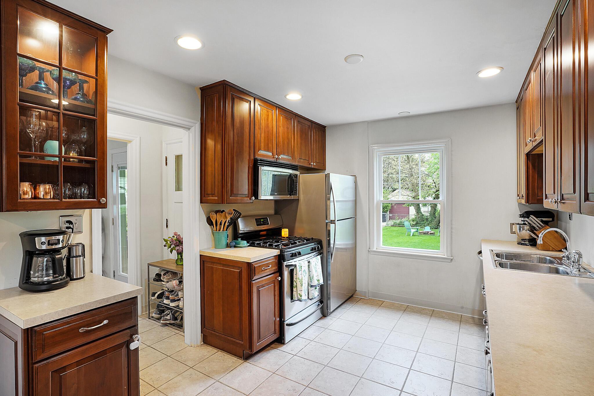 1022 Vernon Road Bexley, OH 43209 - Photo 11 of 30 DSC03536