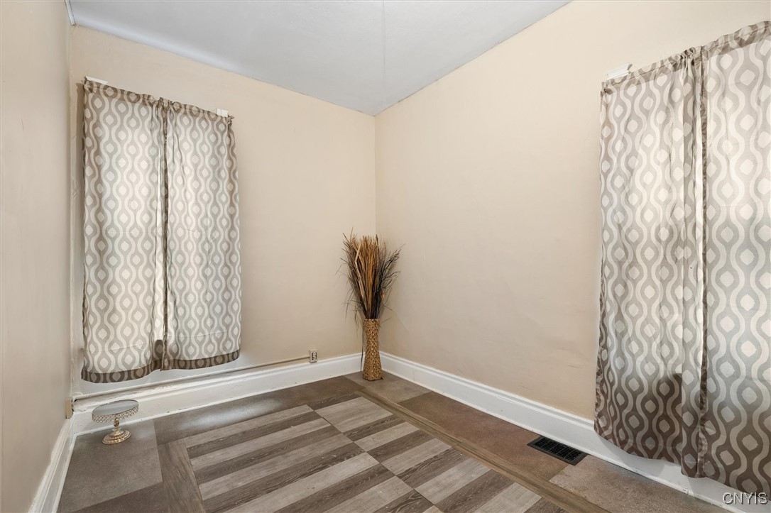 803 Danforth Street Syracuse, NY 13208 - Photo 16 of 21