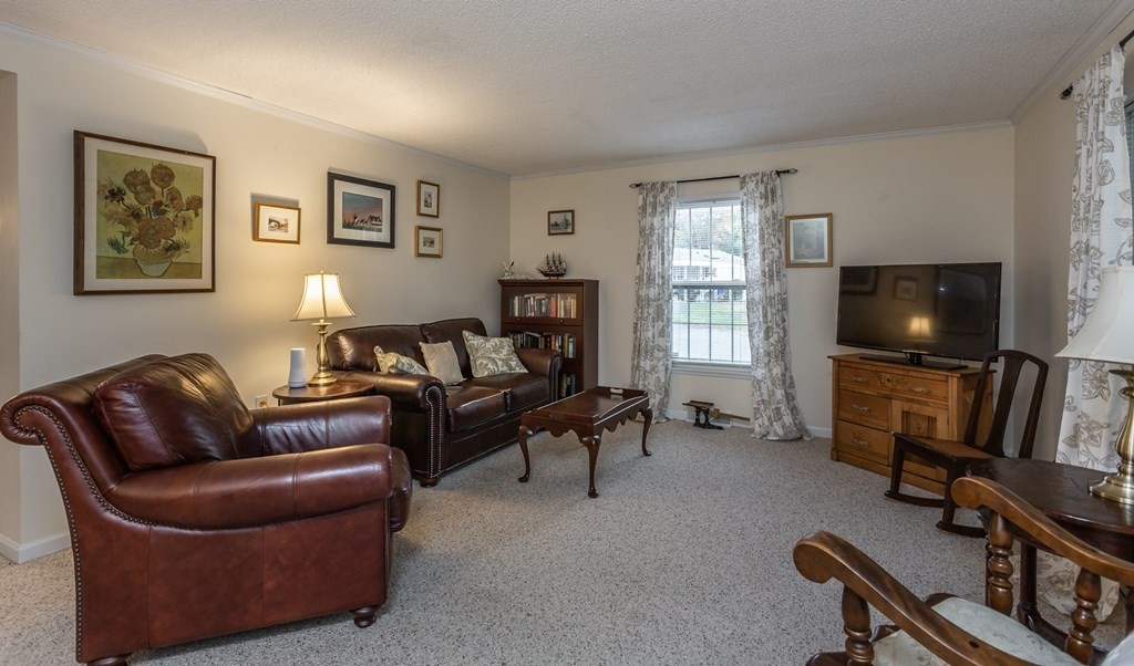 17 Meeting House Road Taunton, MA 02780 - Photo 9 of 21 Gallery Image 9