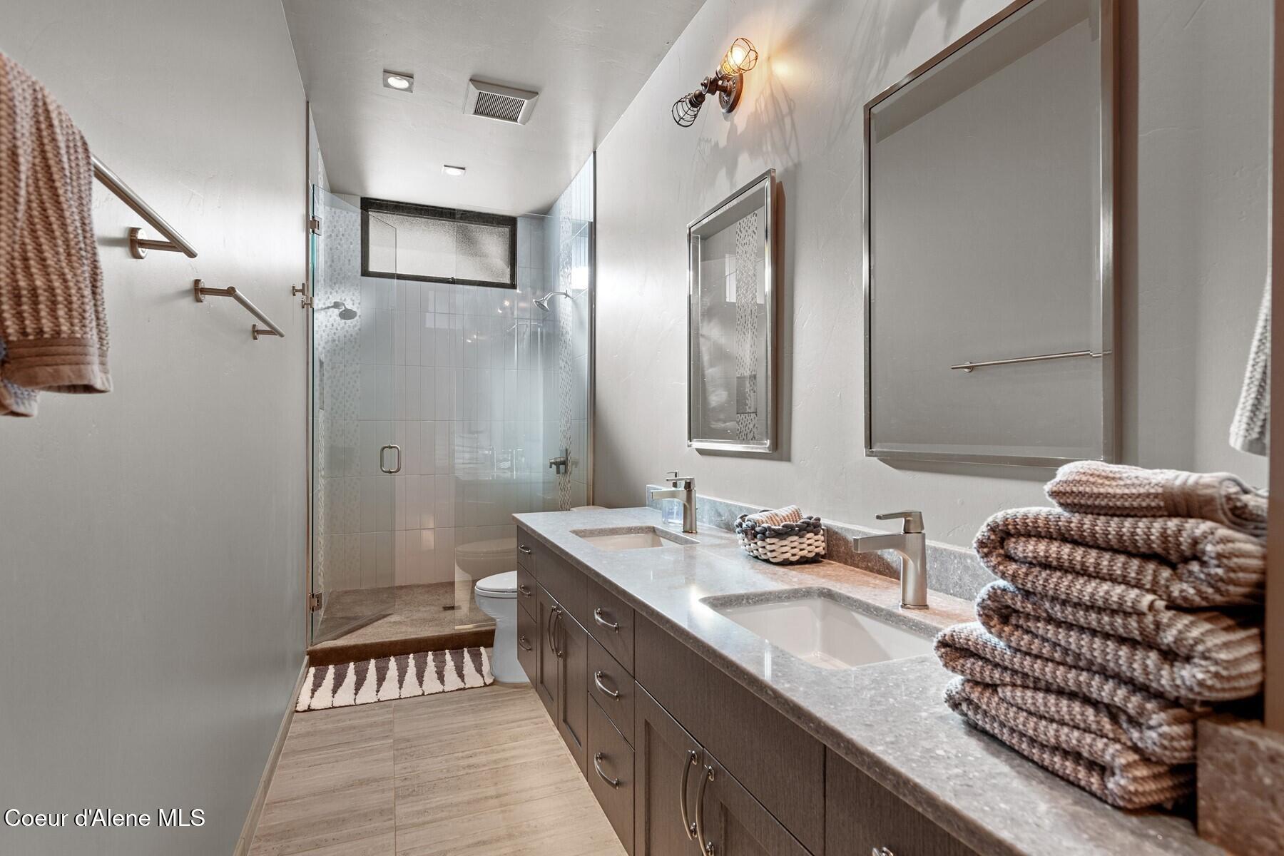 20890 South Inspiration Trail Harrison, ID 83833 - Photo 34 of 67 Bath #4 En-Suite