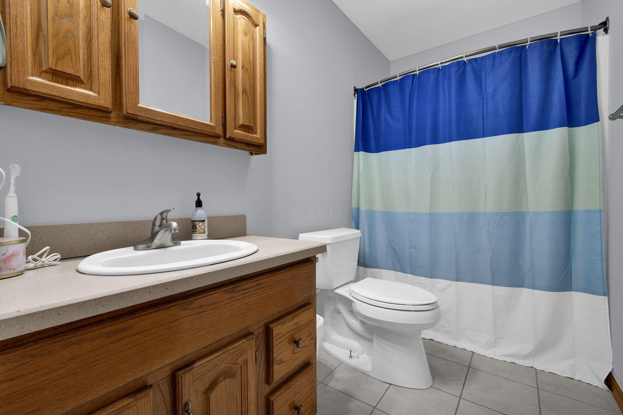 10959 Heimberger Road Northwest Baltimore, OH 43105 - Photo 27 of 48 Full Bath