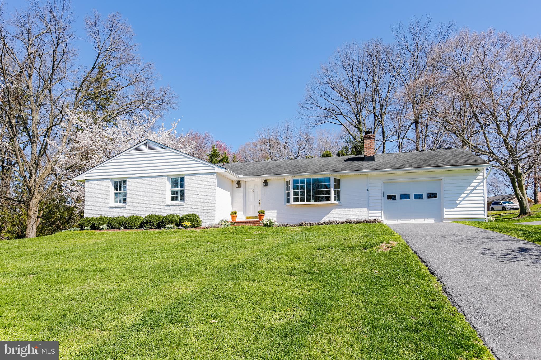 9025 Dunloggin Road Ellicott City, MD 21042 - Photo 2 of 32 Gallery Image 2