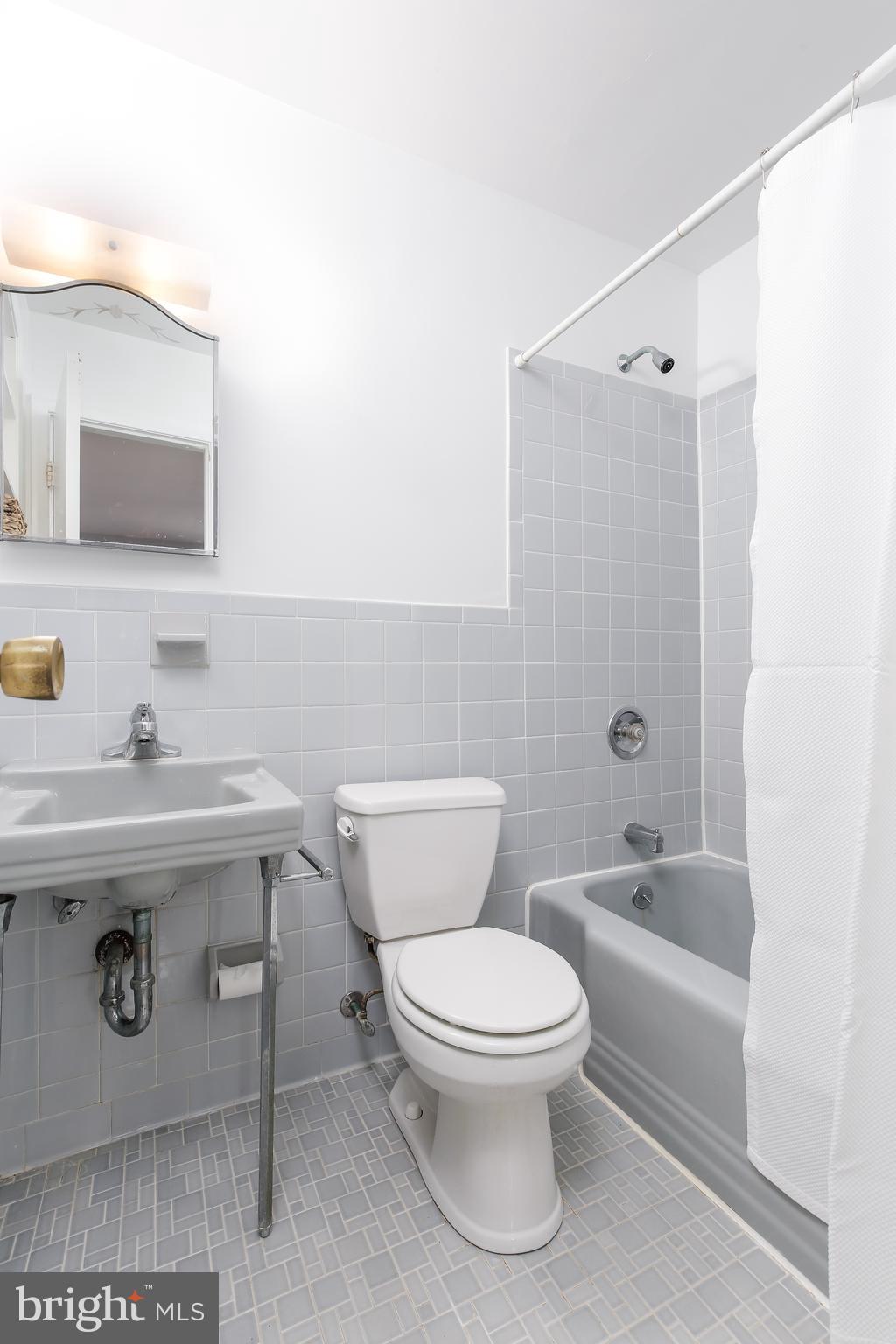 9025 Dunloggin Road Ellicott City, MD 21042 - Photo 17 of 32 Gallery Image 17