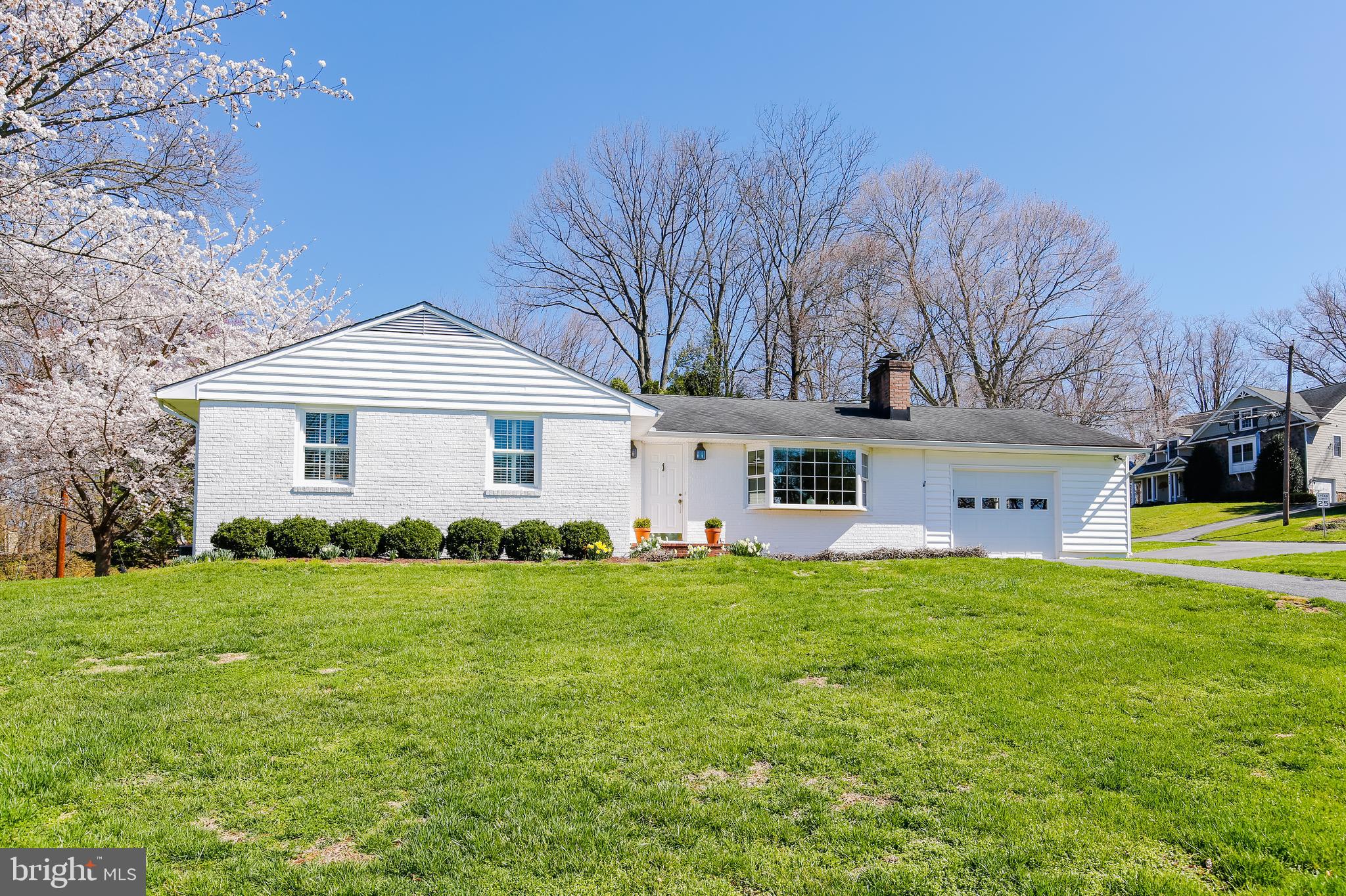 9025 Dunloggin Road Ellicott City, MD 21042 - Photo 3 of 32 Gallery Image 3