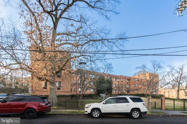 a car parked in front of a building