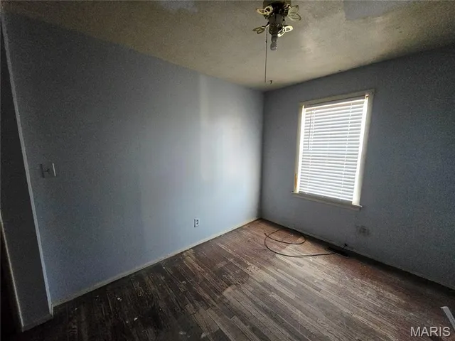 $69,900 | 1511 Andrews Drive, East St. Louis, IL 62206