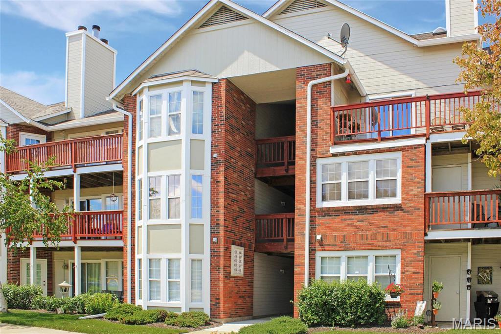 121 Shirley Ridge Drive St. Charles, MO 63304 - Photo 2 of 22