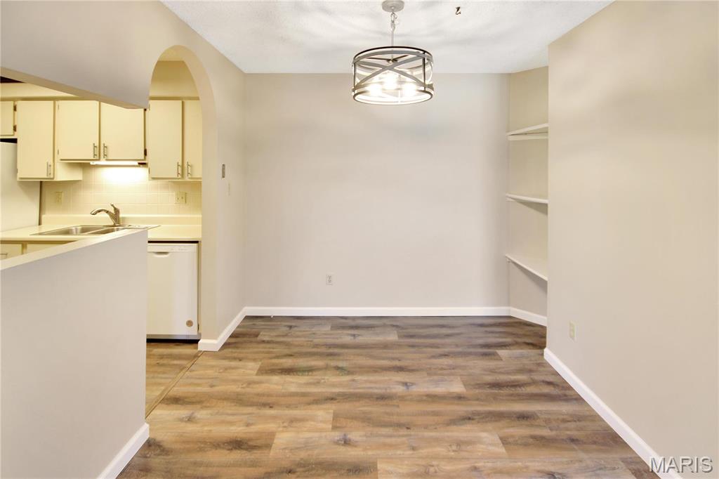 121 Shirley Ridge Drive St. Charles, MO 63304 - Photo 6 of 22