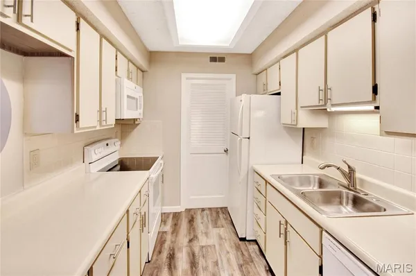 $1,475 | 121 Shirley Ridge Drive, St. Charles, MO 63304